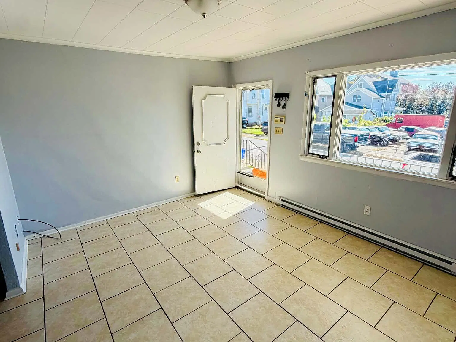 2 bed, 1200 sqft, $1,400 — Photo 2