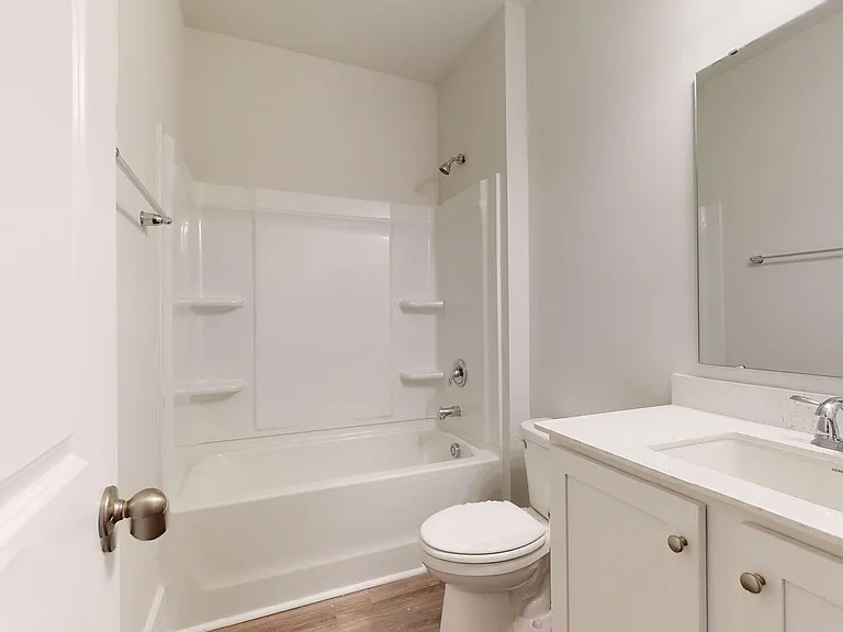 510 Edgewater Way — Photo 6