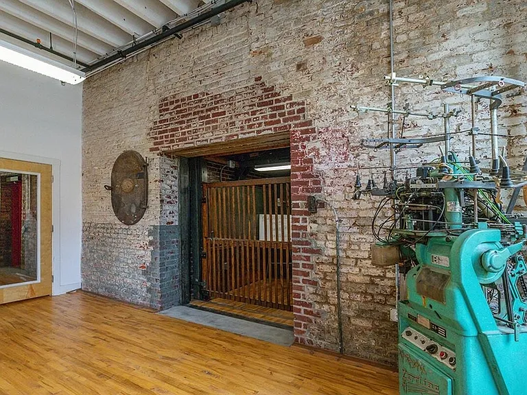 BuildingPhoto - 2023-08-22T095858.064-min