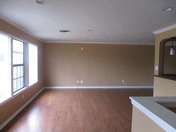 3rd image of 1309 W North Ave