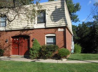 764 Carriage Cir, Pittsburgh, PA 15205