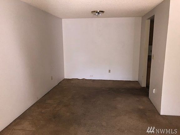 3rd image of 13717 Linden Ave N APT 106