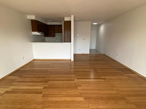 2nd image of 3422 Maricopa St #114-A