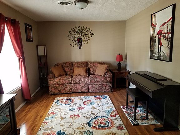 3rd image of 4517 Galveston Ave