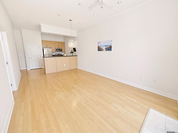 4th image of 7707 Bluebonnet Blvd APT 415