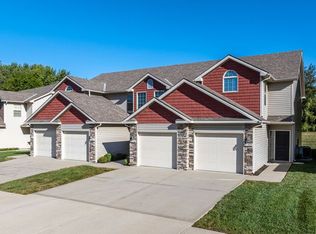2202 SW Suncatcher Rd, Lees Summit, MO 64082
