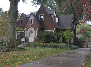 2439 Goddard Rd, Toledo, OH 43606