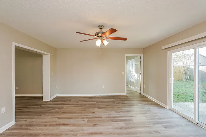 4140 Spring Way Cir — Photo 7