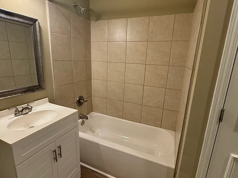 411 Baldwin Rd #303 — Photo 15