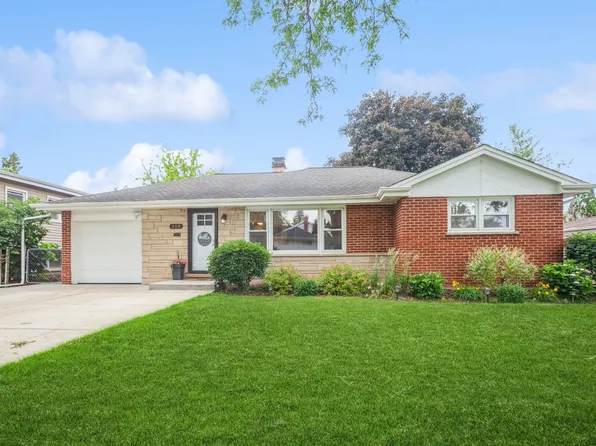 430 Florian Dr, Des Plaines, IL 60016