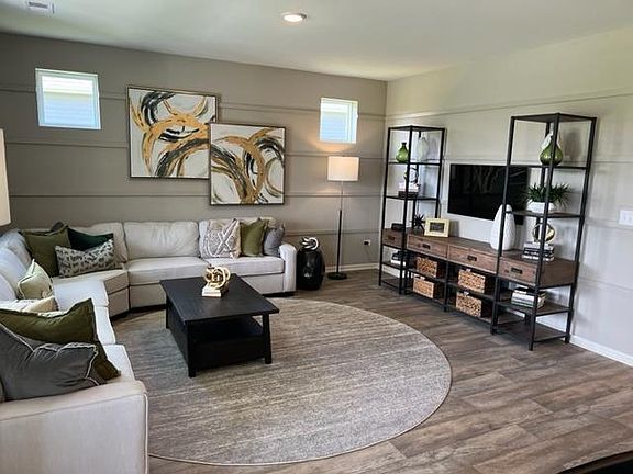 4th image of 10374 Morse Pl