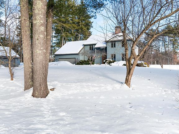 3rd image of 15 Martingale Road