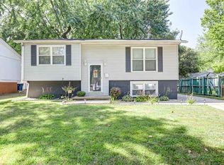 2604 Griffiths Ave, Springfield, IL 62702