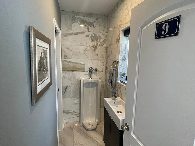 Plaza House — Photo 92