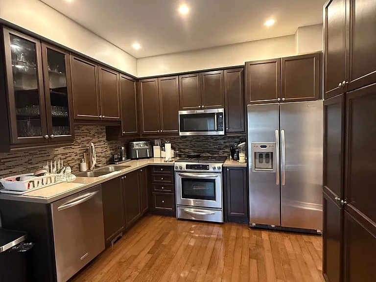 29 Aikenhead Ave — Photo 10