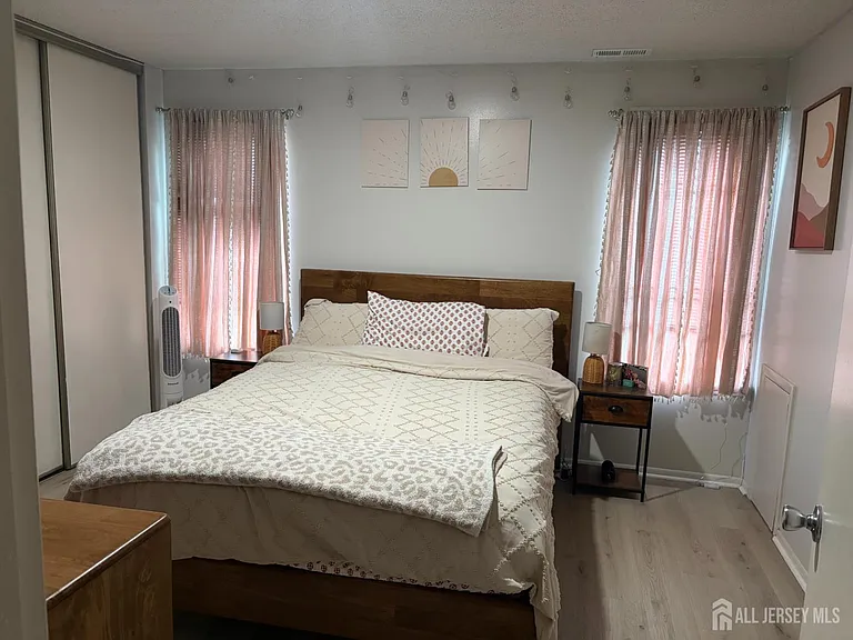 4403 Aberdeen Dr — Photo 7