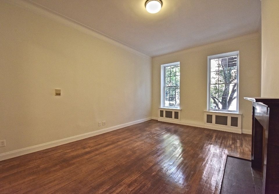 1st image of 118 Waverly Pl #2F