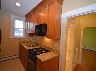 118 Arnold Ave, Cranston, RI 02905