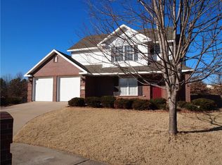 4218 Green Side Ln, Springdale, AR 72762