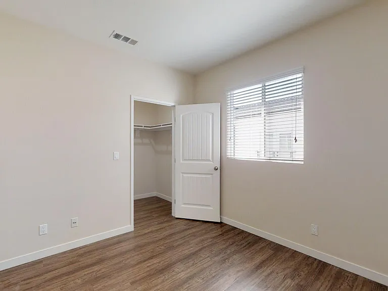 1203 W Gardena Blvd #C — Photo 9
