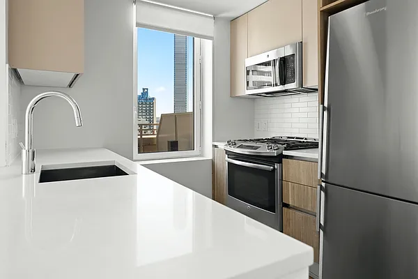 Rented by Stonehenge NYC LLC | media 5