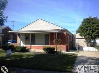 28719 Edward St, Roseville, MI 48066