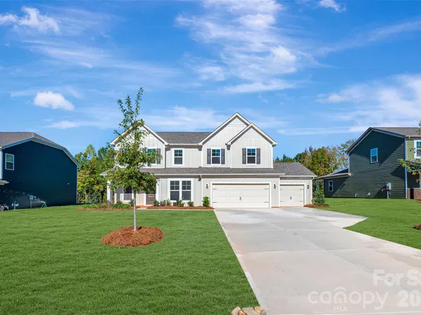 230 Amber Glen Dr, Locust, NC 28097