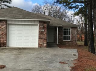 1000 Leah Ln #1000, Fort Smith, AR 72908