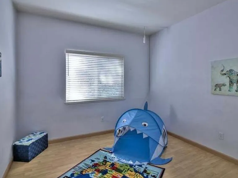 151 Tuscany Ct — Photo 10