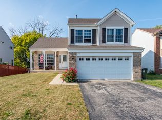 48 W Dahlia Ln, Round Lake Beach, IL