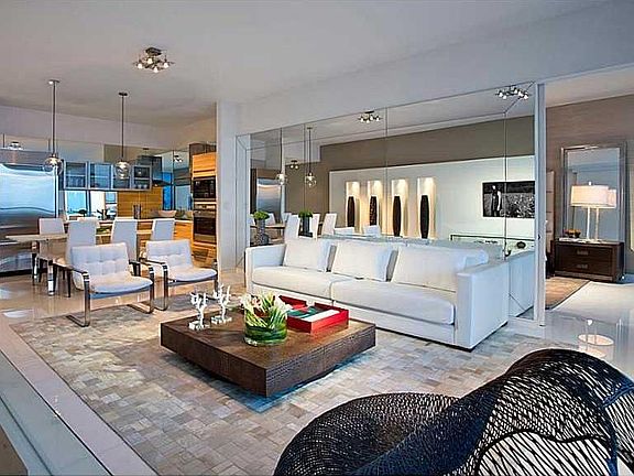 2nd image of 2020 N Bayshore Dr APT 1607