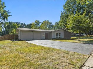 5801 W 88th St, Overland Park, KS 66207