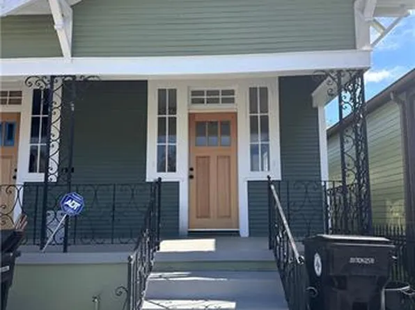 8709 Pritchard Pl, New Orleans, LA 70118