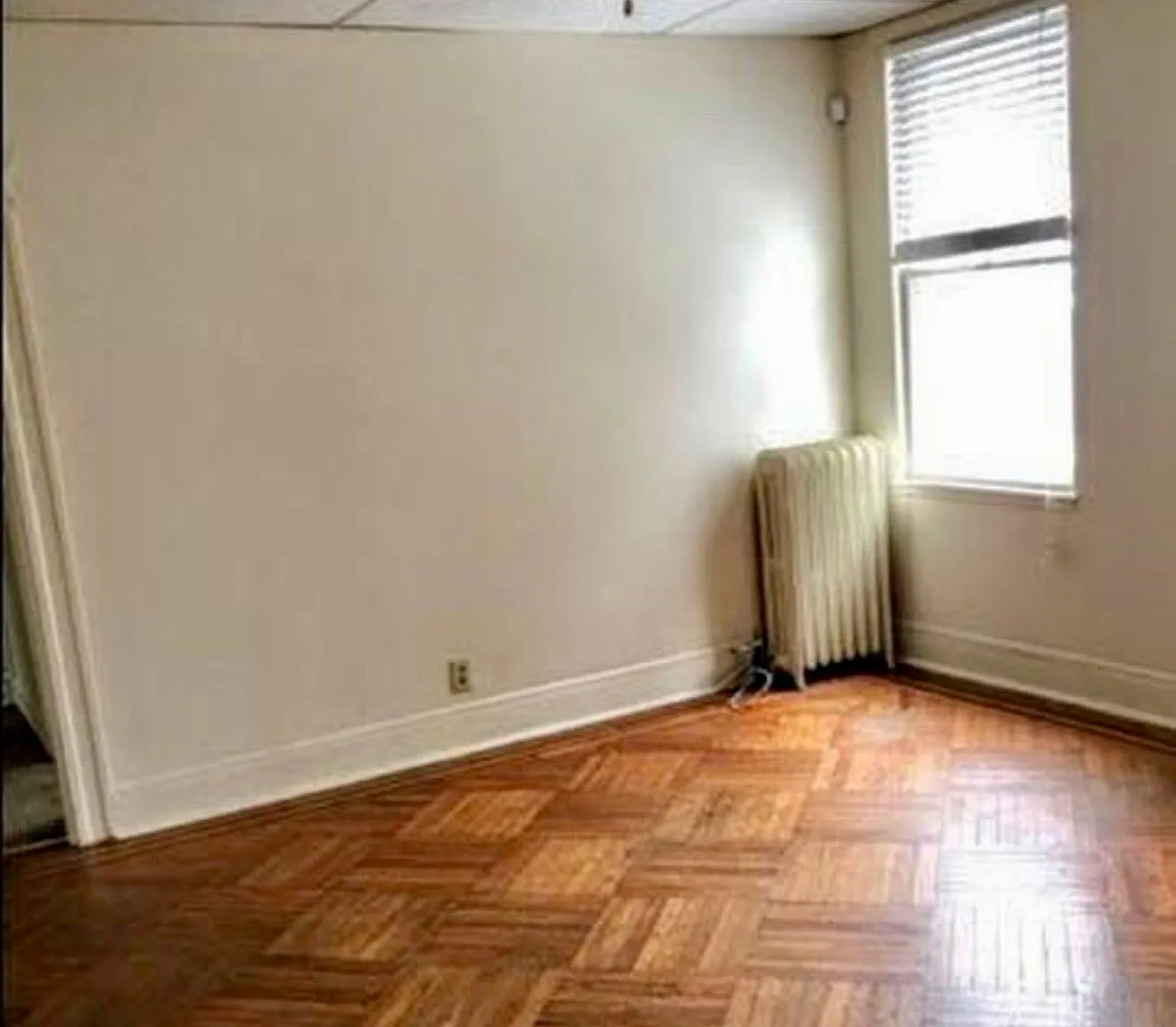 2 bed, 1.0 bath, 1100 sqft, $1,400 — Photo 4