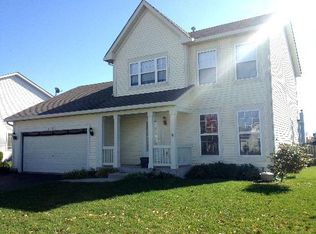 112 Fayette Ct, Minooka, IL 60447