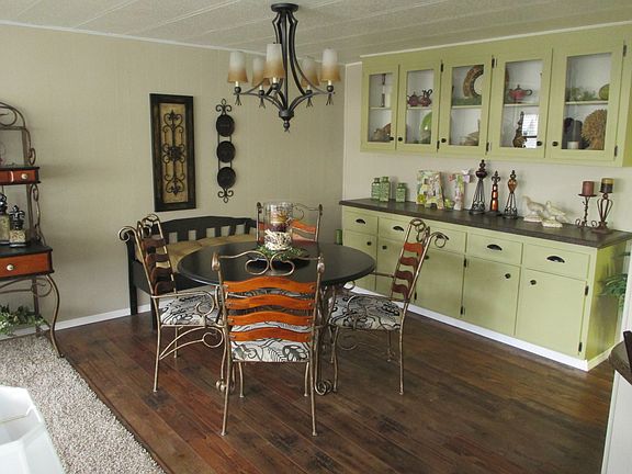 5th image of 213 Aspen Cir