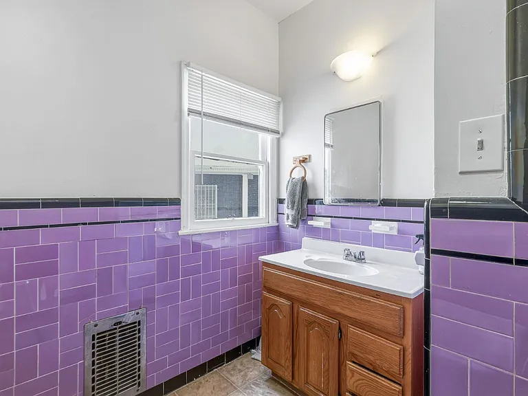 4103 1/2 Garthwaite Ave #1 — Photo 18