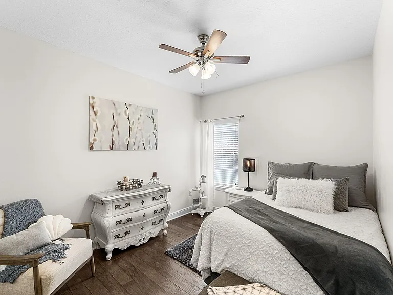 270 Whispering Lake Dr — Photo 11