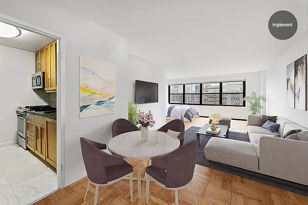 Sold by Triplemint | media 9