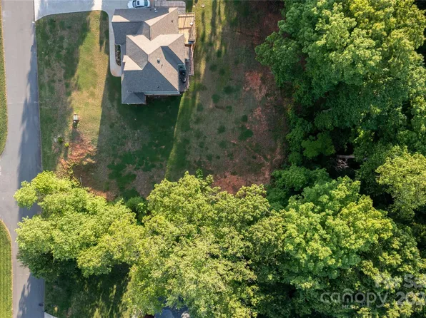 8900 Fultram Ln, Mint Hill, NC 28227