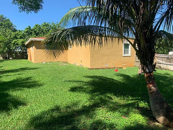 5th image of 212 NW 6th Avenue