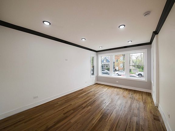 3rd image of 6032 S Paulina St #1