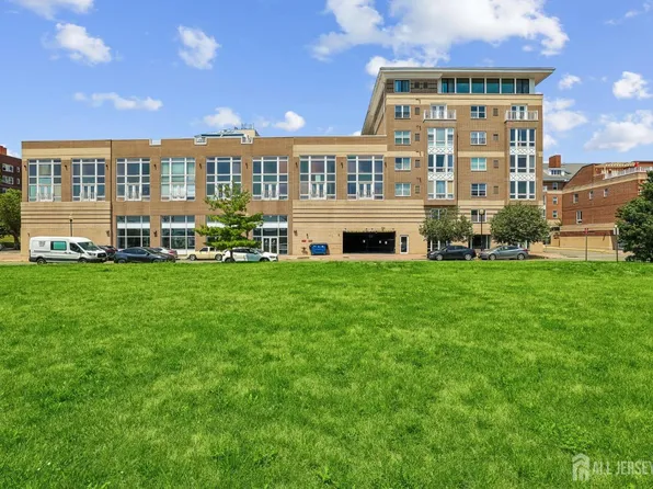 358 Rector St APT 311, Perth Amboy, NJ 08861