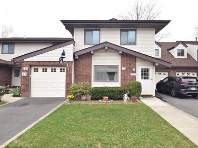 50 Cambridge Drive W #50, Copiague, NY, 11726