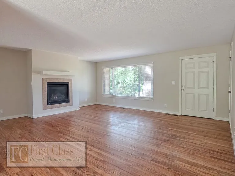 17640 SW Shaw St — Photo 2