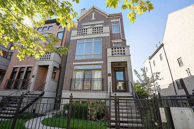 1st image of 6530 S Woodlawn Ave #2