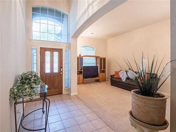 4th image of 4916 Kingfisher Ln