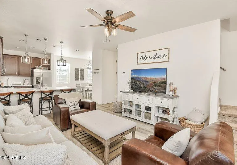 2591 W Pollo Cir — Photo 2