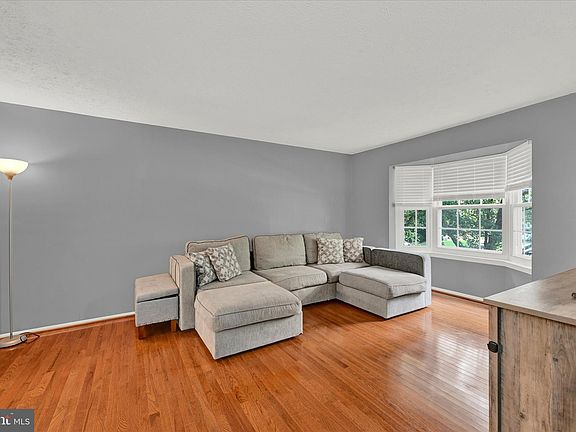 3rd image of 338 Cool Breeze Ct