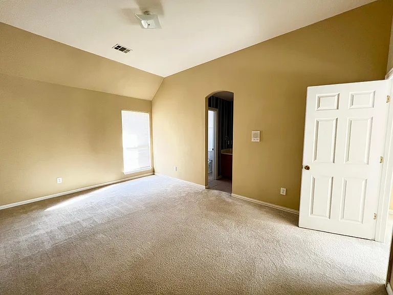 525 Salisbury Dr — Photo 32